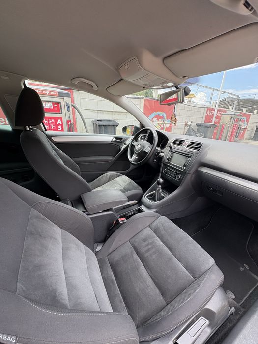 VOLKSWAGEN Golf 2010 — imagine 5
