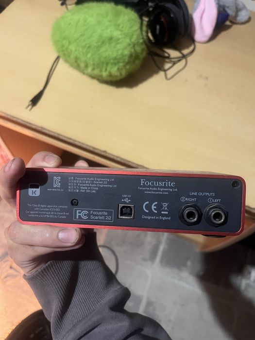 СРОЧНО  Focusrite 2i2 2gen