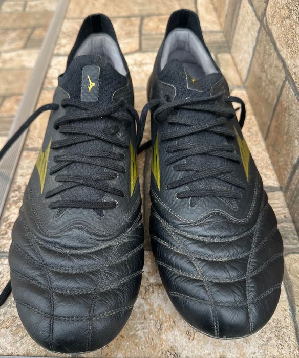 Ghete de fotbal Mizuno