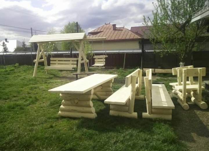 Leagane si mese rustice