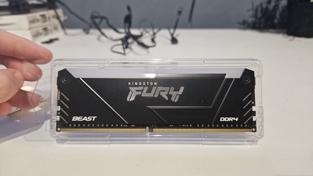 Рам памет Kingston Fury 32gb ddr4 rgb