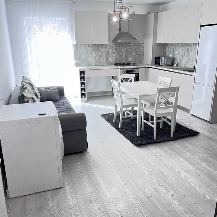 Apartament 2 camere de inchiriat, Scheia, Suceava - Zona buna!