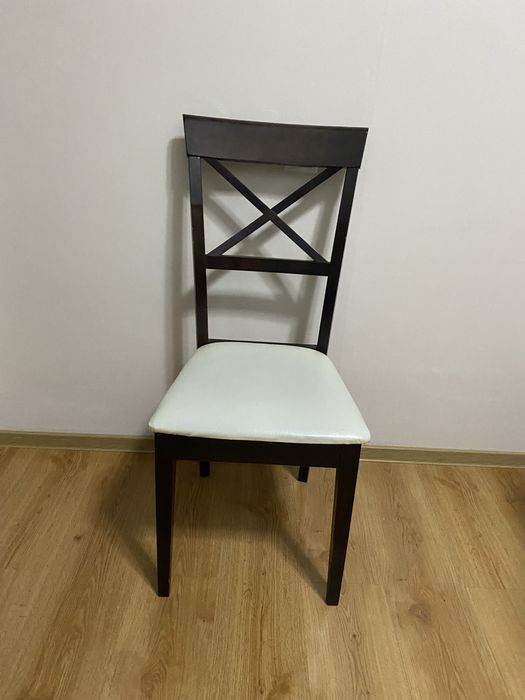 Срочно продам стол