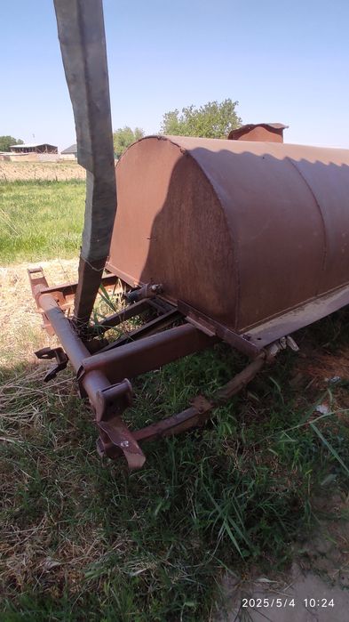 Продается бункер бочка