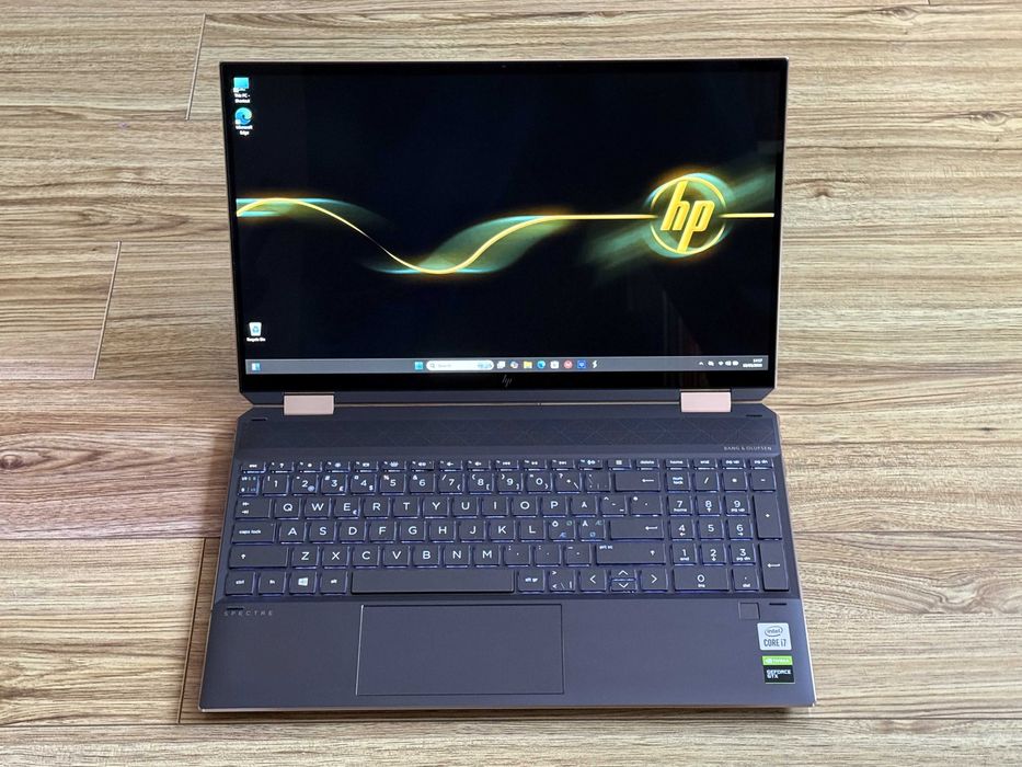 15.6 4k Touch HP Spectre x360`i7-10750H/GTX 1650Ti/16GB RAM/512GB SSD