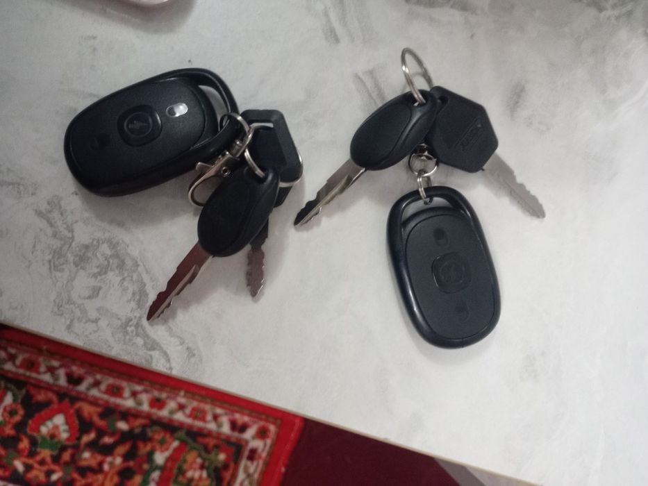 skuter sotiladi holati yaxshi yangi