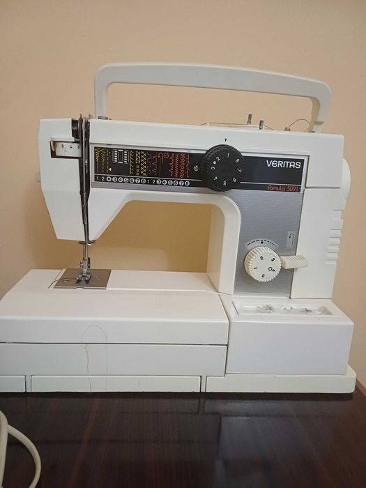 Швейная машинка Veritas