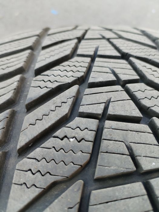 Anvelope 255 55 19 Hankook iarna.