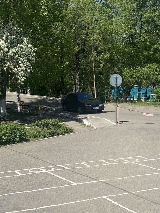 Продам срочно машина на полном ходу