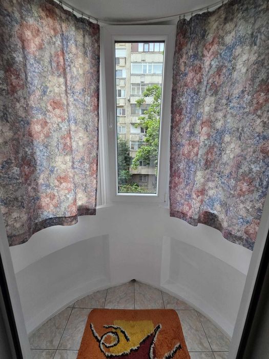 Inchiriere (inchiriez) garsoniera zona Panduri, etaj 2 din 8.