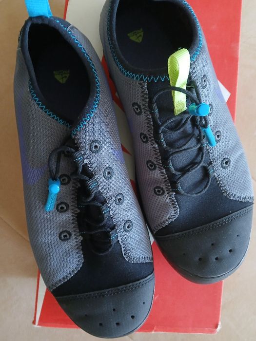 Чисто нови маратонки нйке много леки и удобни 42 номер 45 евро