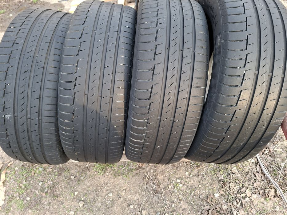 Продам шины. 235/55/19 континенталь
