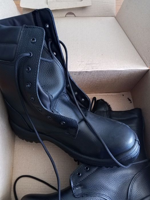Продам берцы новые 45 размер
