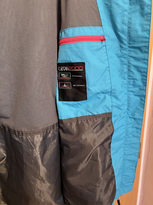 Туристическо яке,Nico