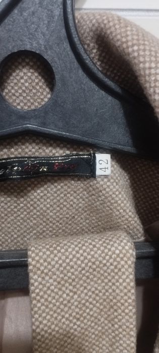 Срочно продам демисезонные куртки