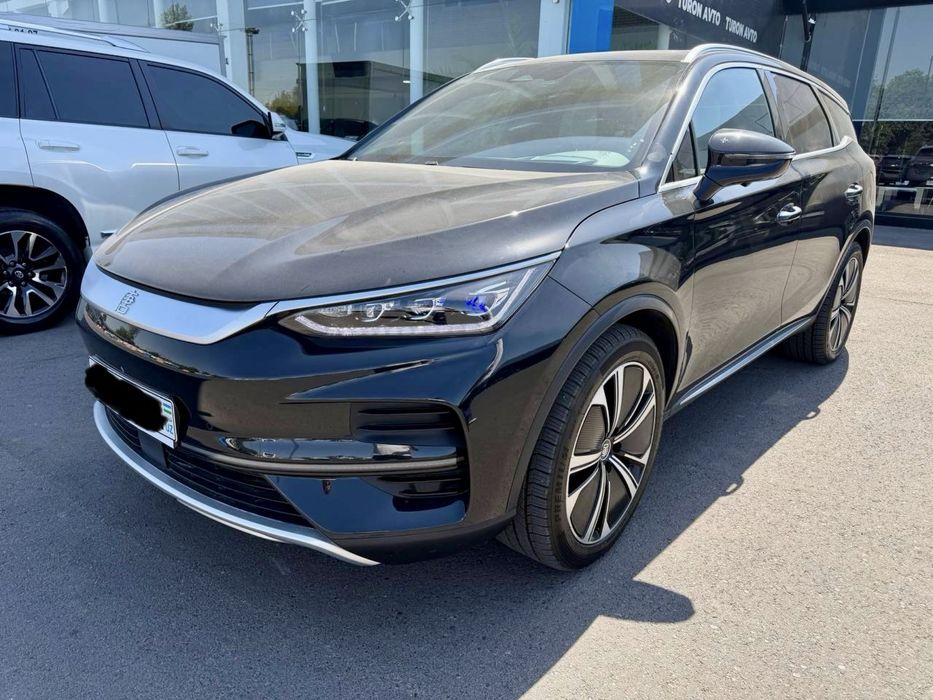 Byd Tang Ev dual motor sport 4.4 secund