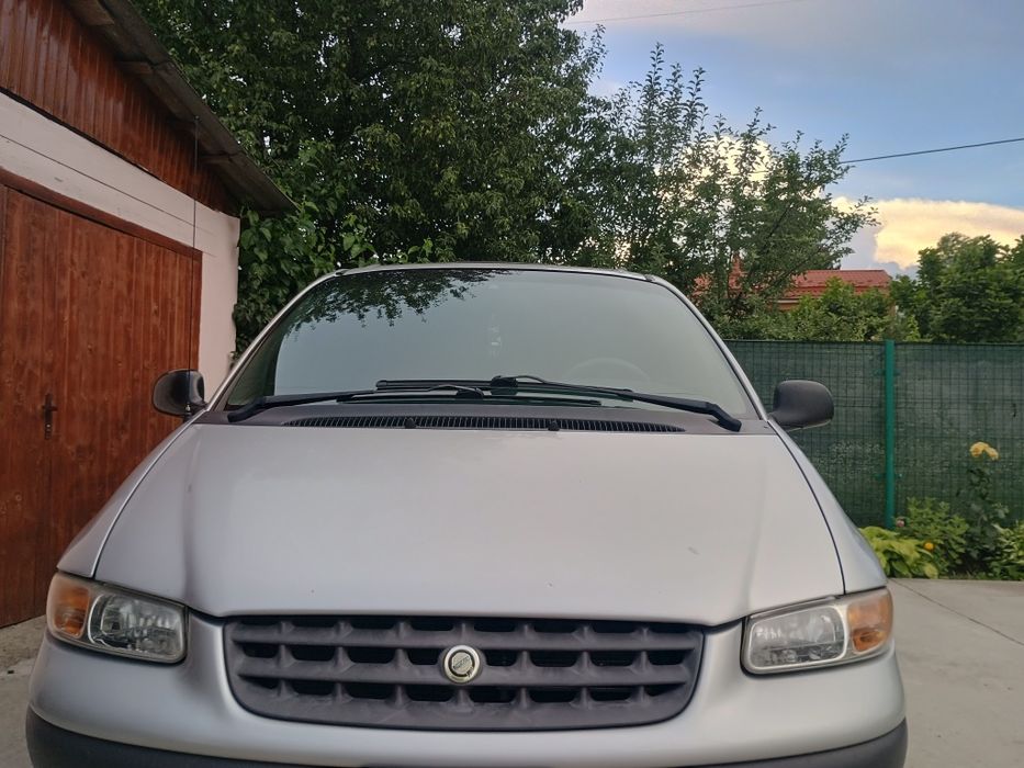 Chrysler voyager cu 7 locuri
