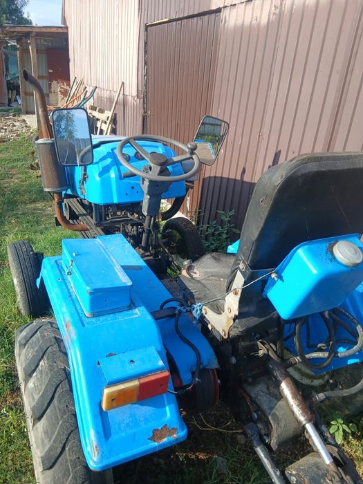 Se vinde tractor