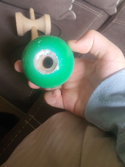 Kendamă din lemn