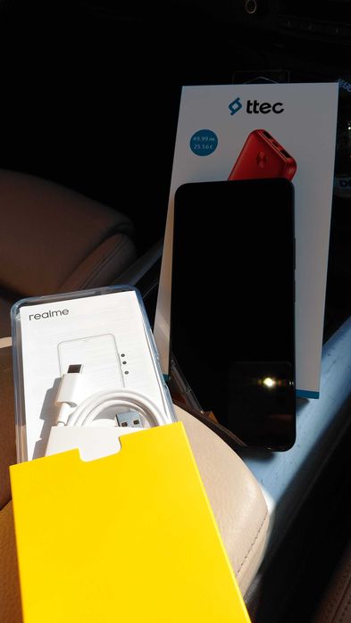 Продавам телефон нови Realme note 70T и батерия преносима