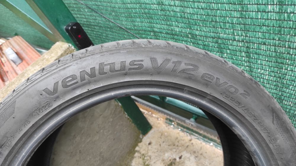 Летни гуми - Hankook Ventus V12 evo2 - 225/45 R17 (DOT - 1022)
