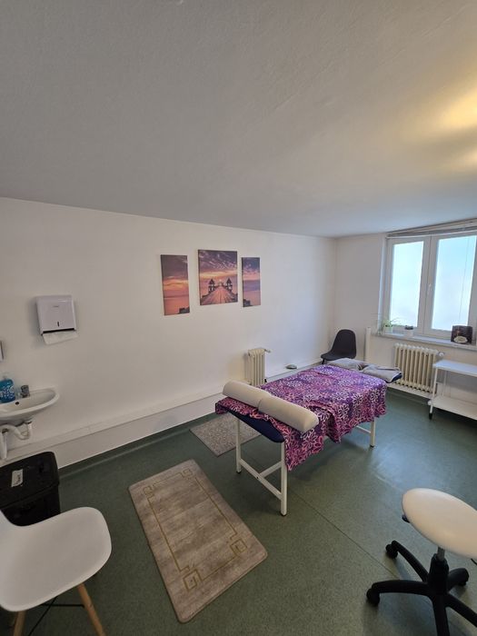 CABINETE DE TERAPIE MANUALĂ / Masaj / Kinetoterapie – De închiriat