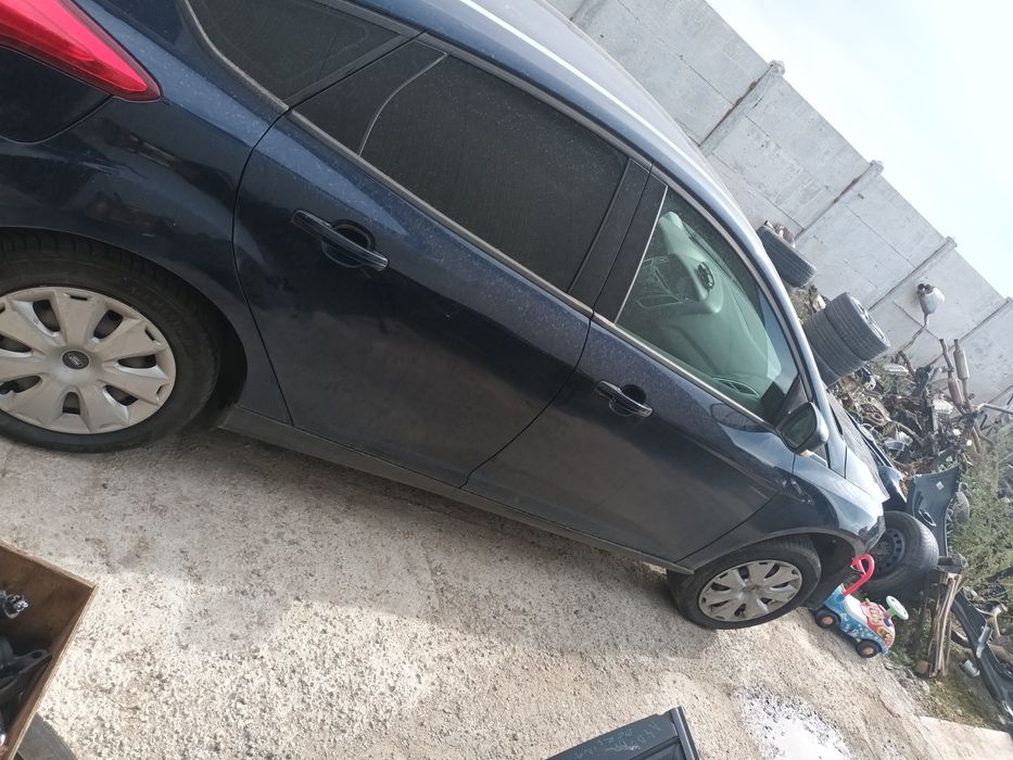 Usa usi ford focus 3 hatchback  scurt  echipate