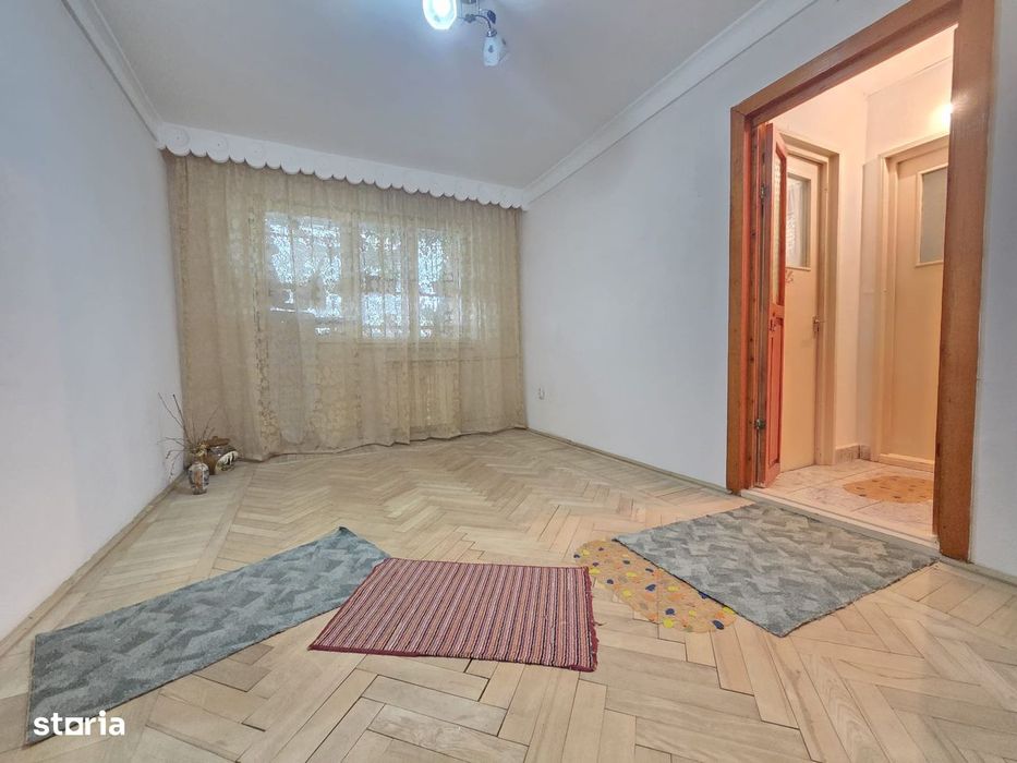 Apartament 3 camere, Aviatie, stradal cu balcon