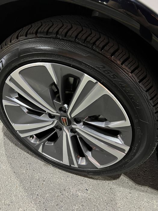 Hongqi 2021 yil 120 Kvt full