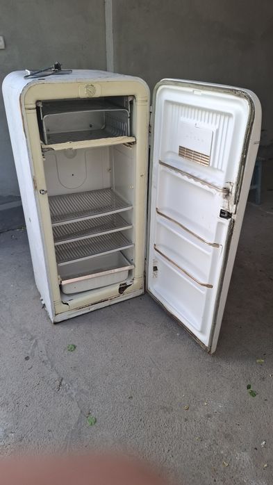 Холодильник Зил Москва