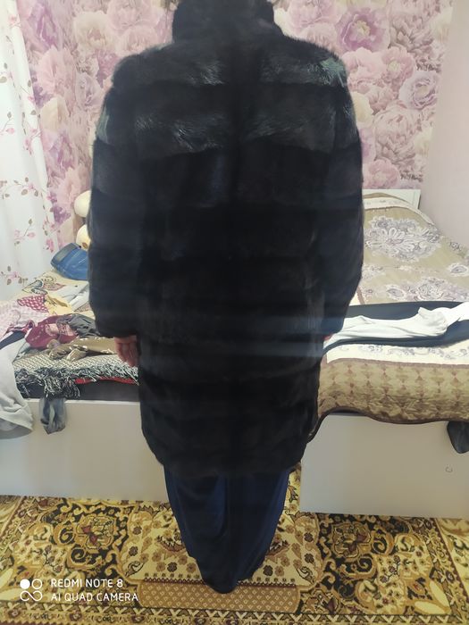 Продается шуба .