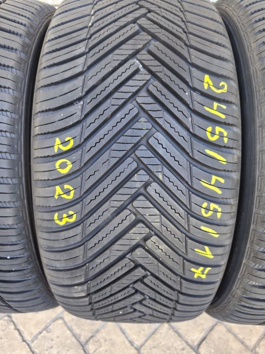 Всесезонни  гуми Hankook 245/45/17