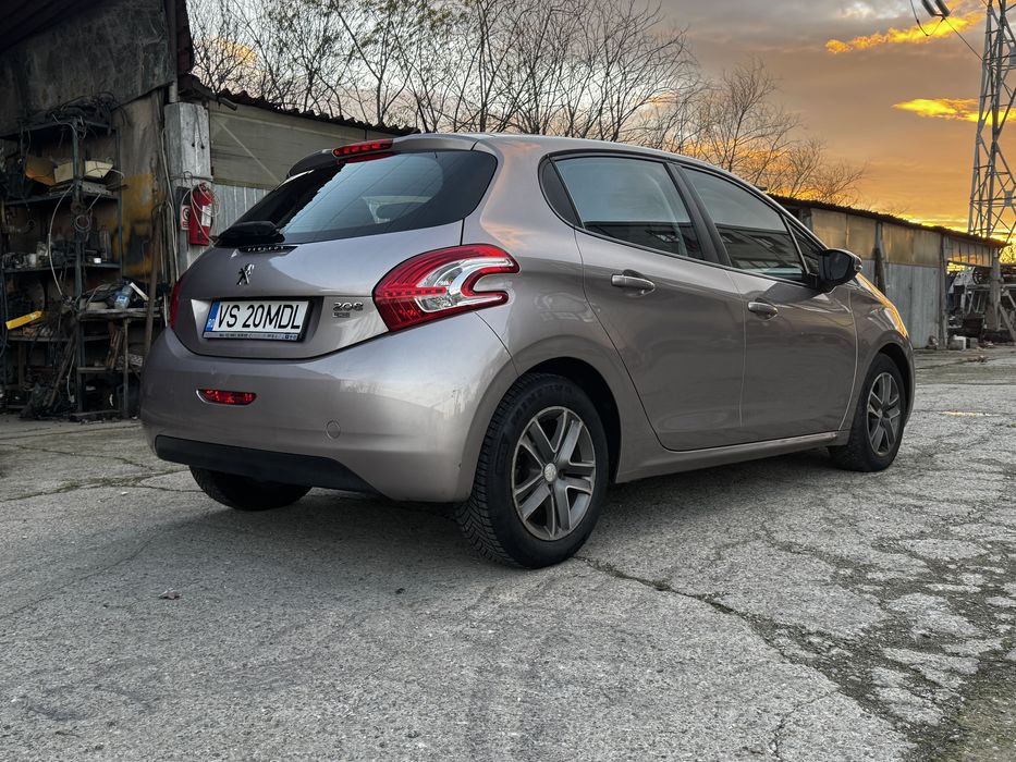 De vanzare peugeot 208