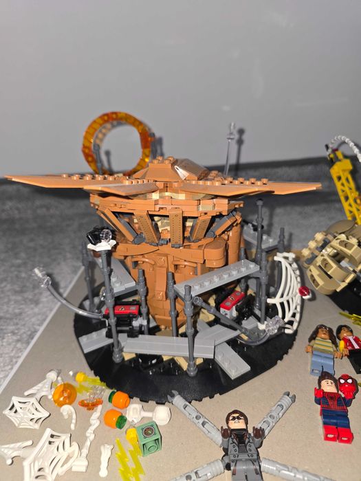 Lego marvel spider man no may home final battle și spiderman vs sandman