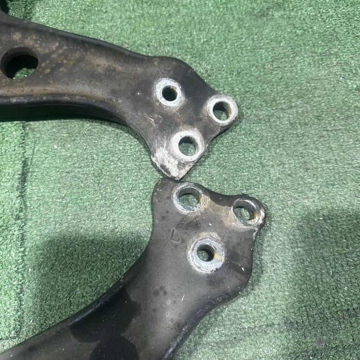 Передняя рычаг Toyota Wondom