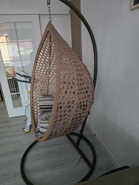 Vand leagan de gradina tip cuib
