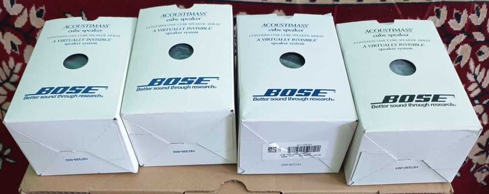 Boxe Bose Red Cube