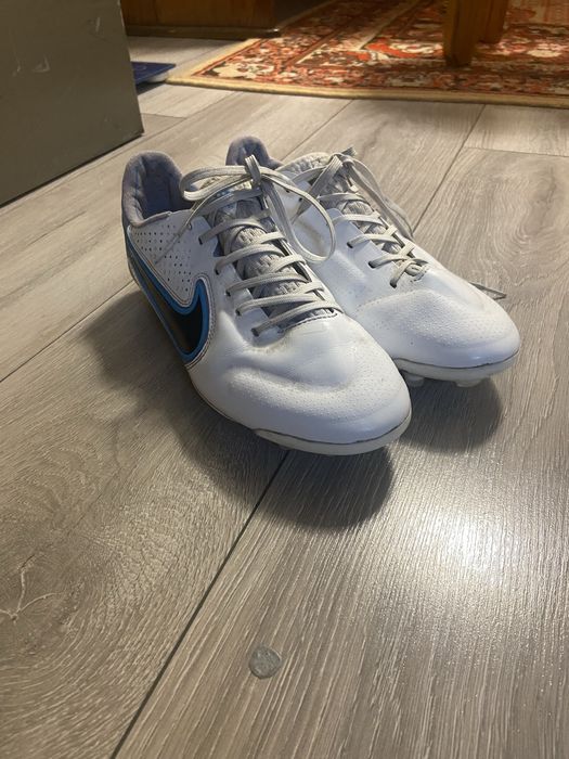 Бутсы Nike tempo  42 размер маломерки