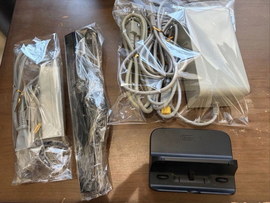 Nintendo WII U Premium 32GB White - Import Japonia + Jocuri, Accesorii