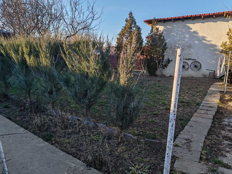 Casă solidă de vânzare în Tecuci 6 camere, 720 mp teren, central