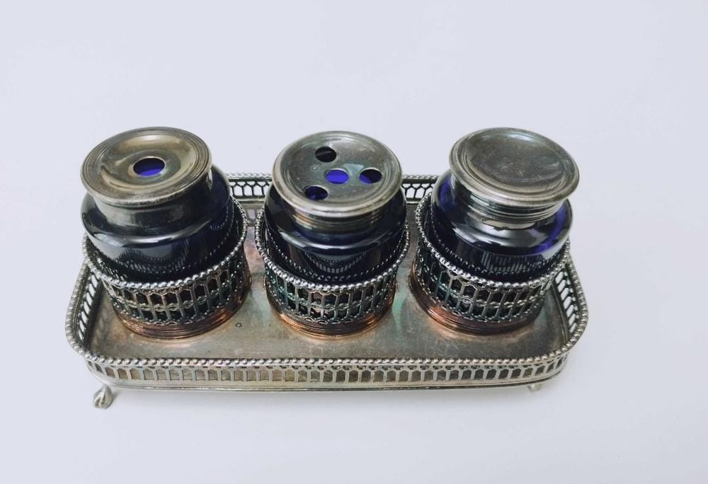 Veche calimara birou Sheffield, anii 1800, placata cu argint, cobalt