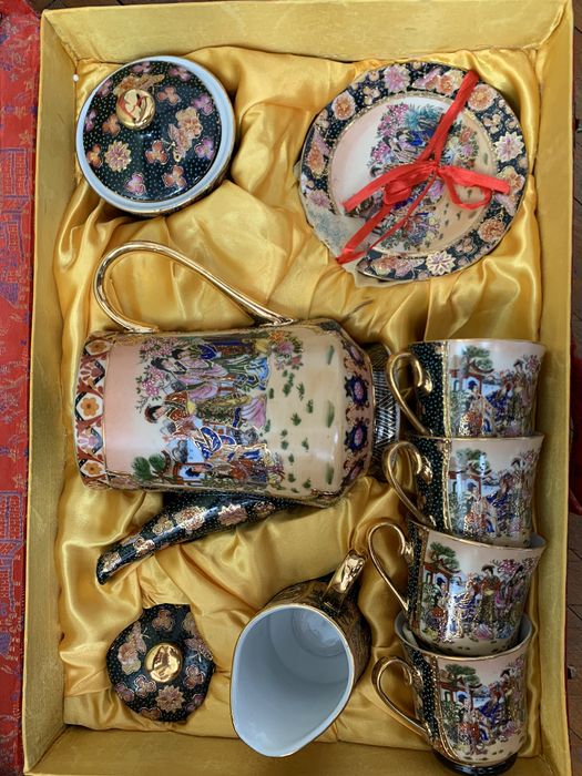 Serviciu de cafea/ceai din portelan chinezesc in stil Satsuma, 11 piese