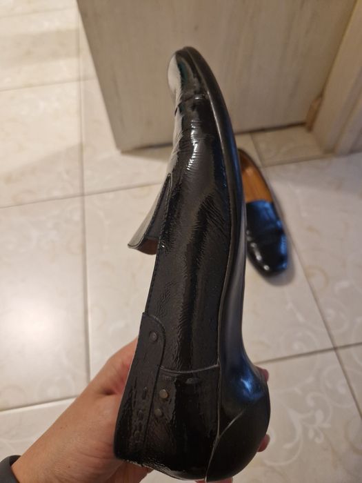 Продам женские туфли 39 размер