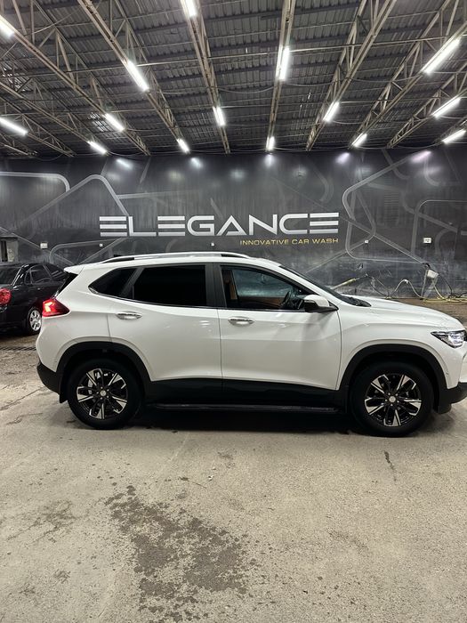 Tracker 2 premier srochoniy