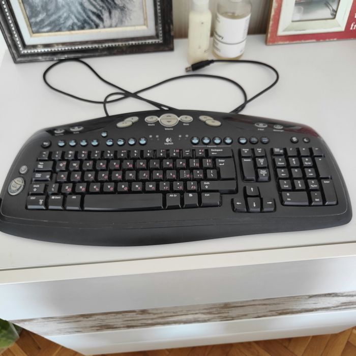 Клавиатура Logitech Y-BH52