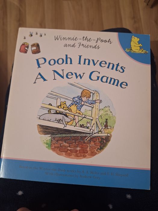 4 книги  Мечо Пух на английски език