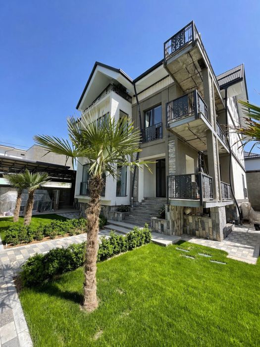 Аренда авторского офисного здания 700 м², ул. Буюк Ипак Йули f88