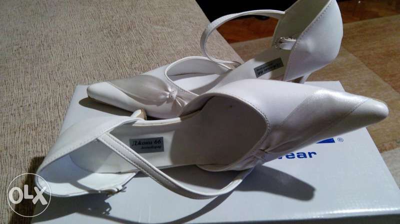 Дамски обувки