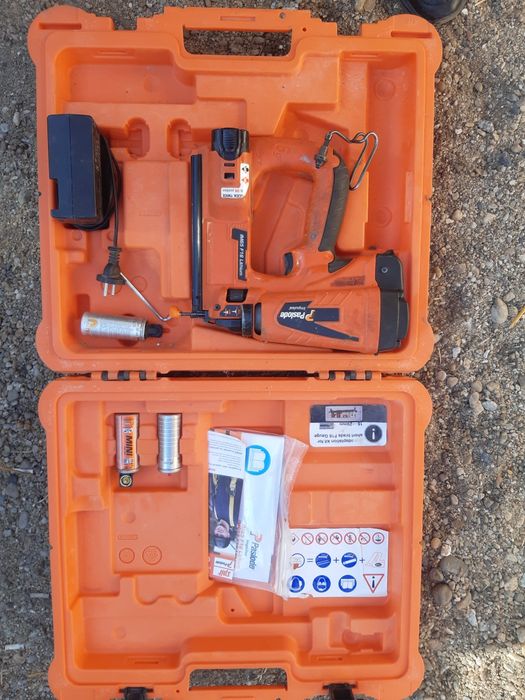 De vanzare pt cei ce cunosk