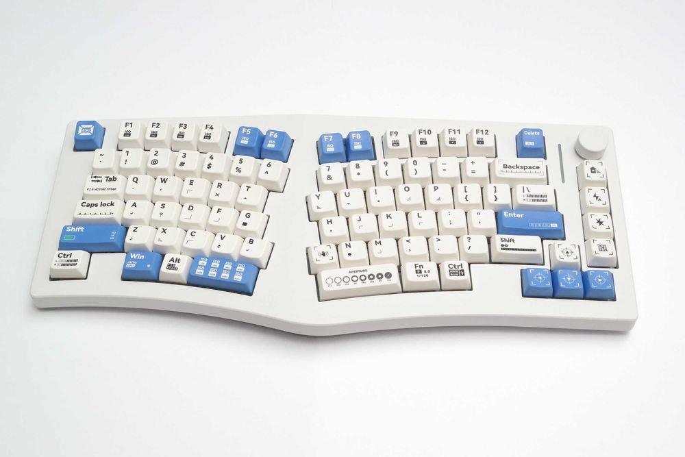 Tastatura mecanica Alice 75 % aluminiu QMK VIA wireless 2.4Ghz RGB